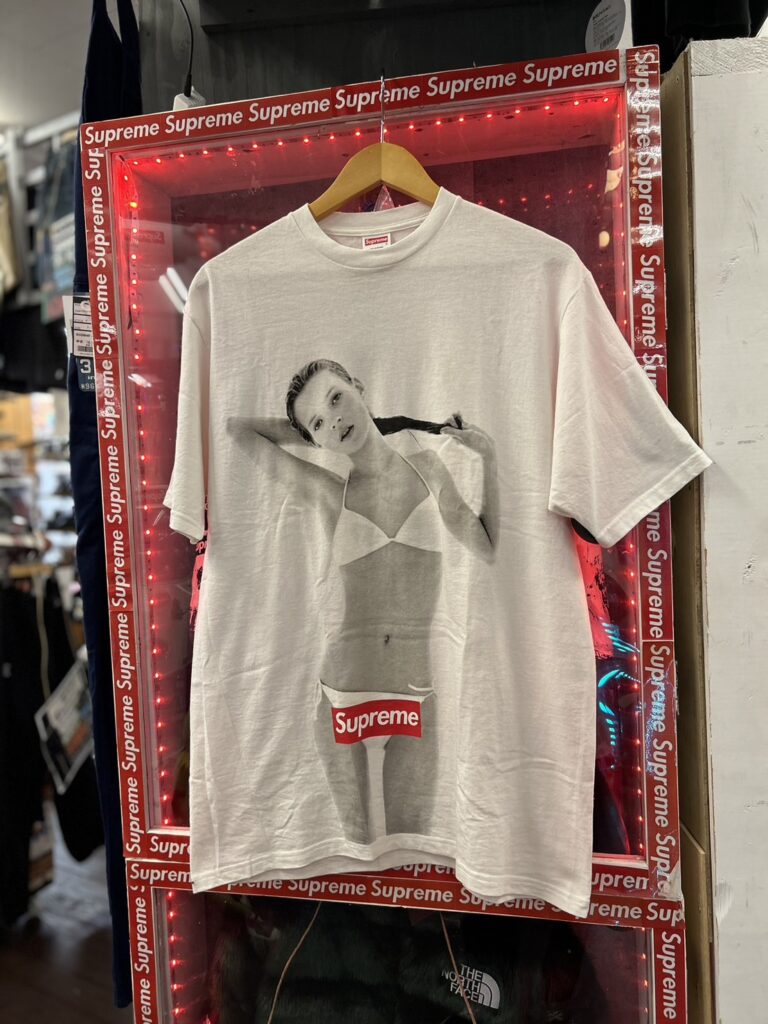Supreme 04Stainless Steel cotton 10th Anniversary Kate Moss Tee in Kate Moss Print Short sleeve T-shirt Tops cut white M